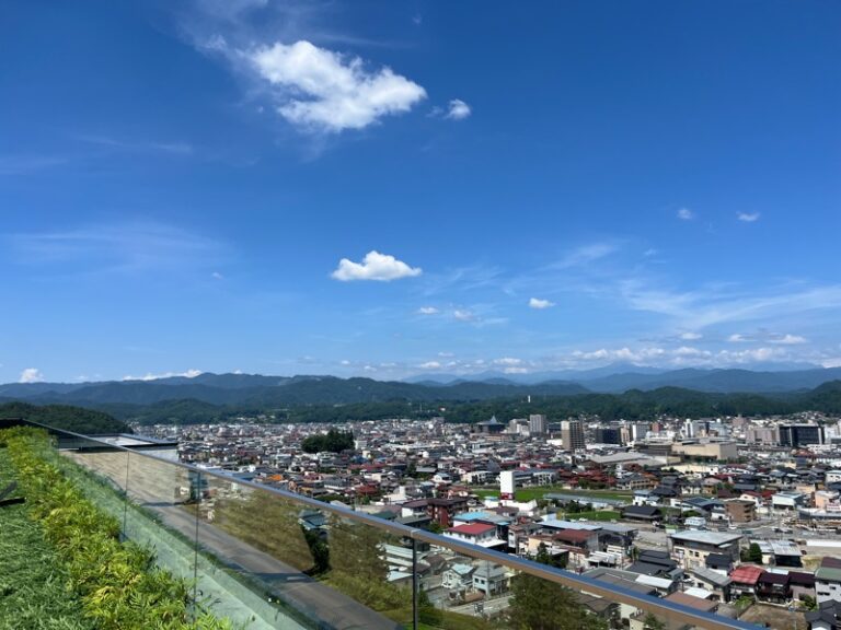 Ladies & Gentleman Touring.